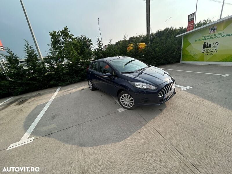 Albastru Utilizat 2015 Ford Fiesta Hatchback | 4.950 EUR (Preț OK) - Imagine 1/4