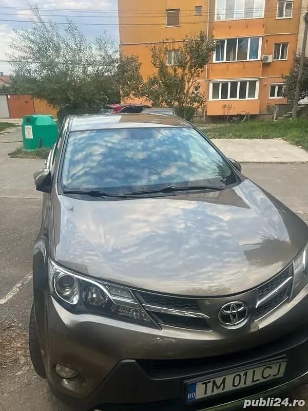 Gri Utilizat 2015 Toyota RAV4 SUV | 9.800 EUR (Preț OK) - Imagine 1/4
