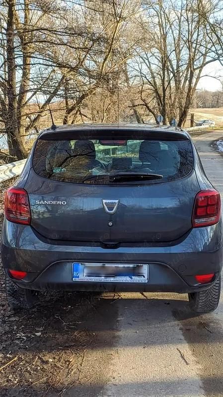 Second-hand Dacia Sandero 75 CP (55 kW) 2018 Hatchback