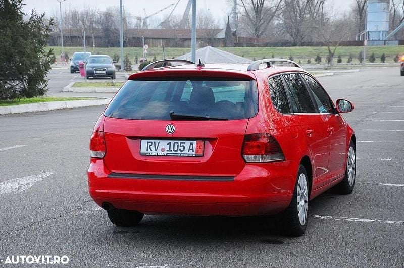 Second-hand VW Golf VII Comfortline 105 CP (77 kW) 2012 Culoarerosu Break