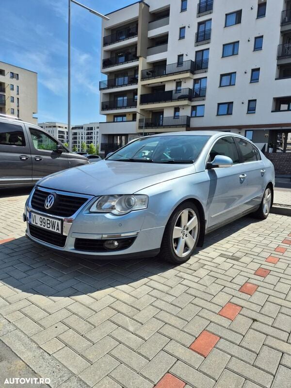 Albastru Utilizat 2006 VW Passat Sportline Berlinǎ | 1.399 EUR (Super Preț) - Imagine 1/4