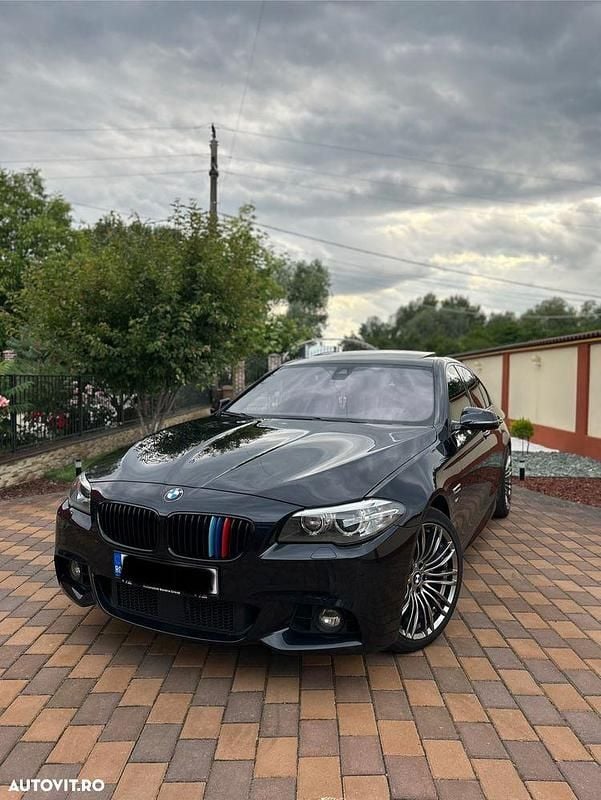 Albastru Utilizat 2014 BMW 520 Berlinǎ | 17.999 EUR (Puțin scump) - Imagine 1/4
