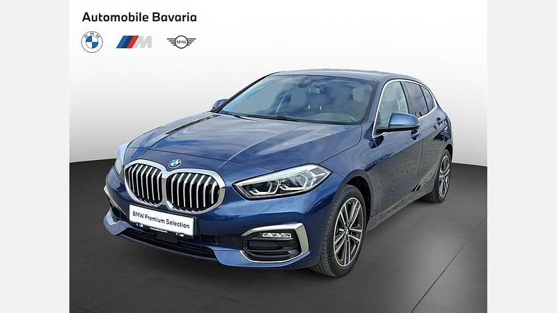 Phytonic blue metallic metalizat Utilizat 2022 BMW 118 Comfort Edition Hatchback | 22.240 EUR (Preț OK) - Imagine 1/4
