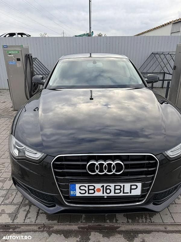 Second-hand Audi A5 Sportback 177 CP (130 kW) 2016 Culoarenegru Hatchback