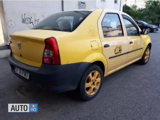 Second-hand Dacia Logan 75 CP (55 kW) 2011 Alb Berlinǎ