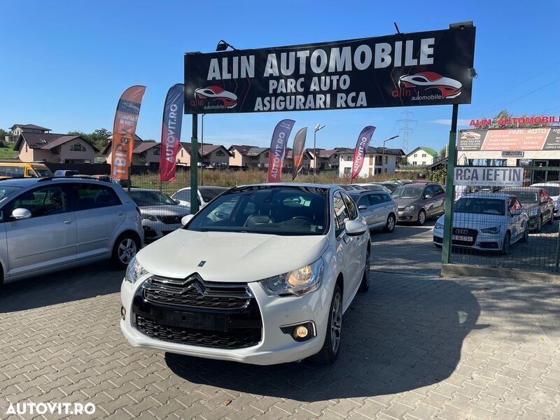 Alb Utilizat 2014 Citroën DS4 Chic Hatchback | 7.400 EUR - Imagine 1/4