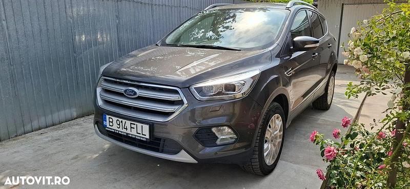 Gri Utilizat 2020 Ford Kuga Titanium SUV | 13.900 EUR (Super Preț) - Imagine 1/4