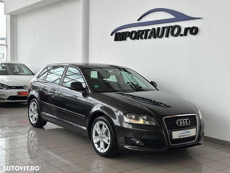 Second-hand Audi A3 Sportback Ambition 125 CP (91 kW) 2010 Gri Hatchback