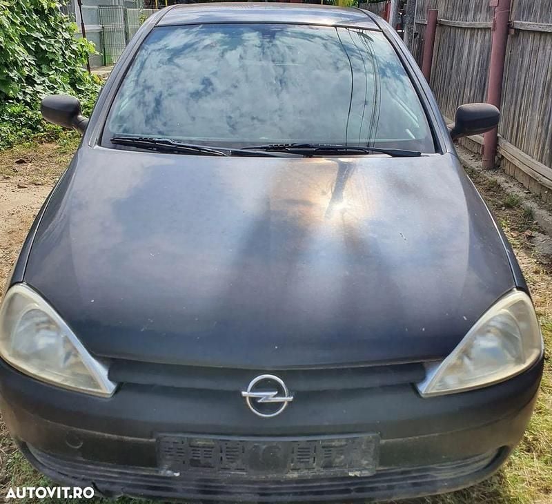 Culoarenegru Utilizat 2002 Opel Corsa Club Hatchback | 450 EUR (Super Preț) - Imagine 1/4