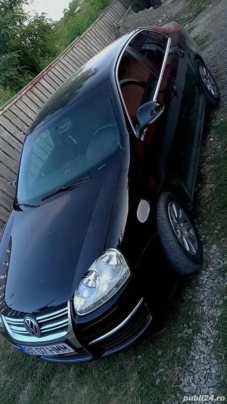 Utilizat 2008 VW Jetta Berlinǎ | 4.000 EUR (Preț OK) - Imagine 1/4