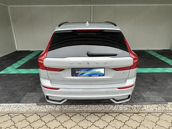 Second-hand Volvo XC60 197 CP (144 kW) 2024 Gri SUV