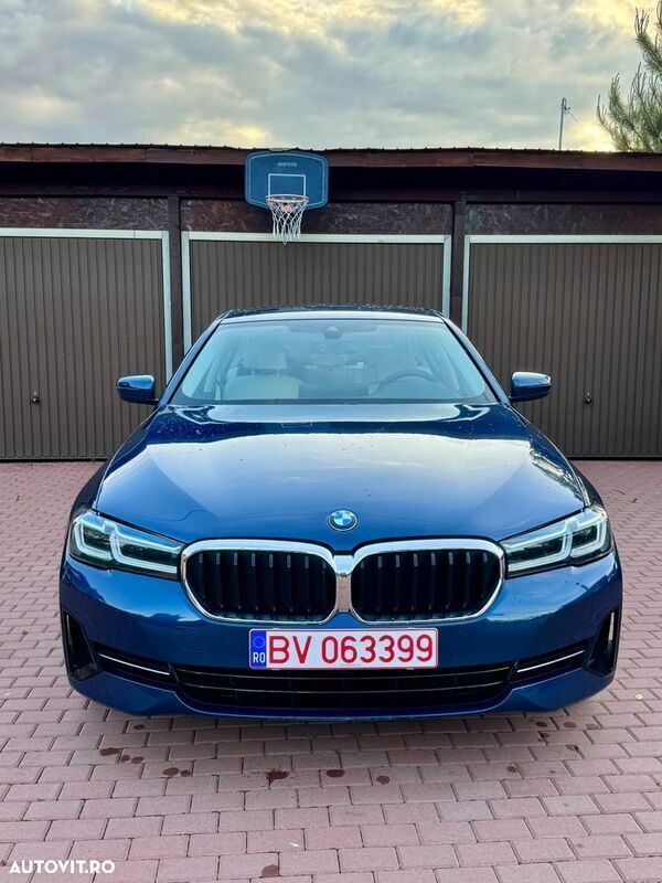 Second-hand BMW 520 Sport Line 184 CP (135 kW) 2022 Albastru Berlinǎ
