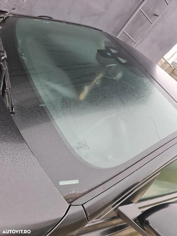 Second-hand Jaguar XE Portfolio 163 CP (119 kW) 2017 Culoarenegru Berlinǎ