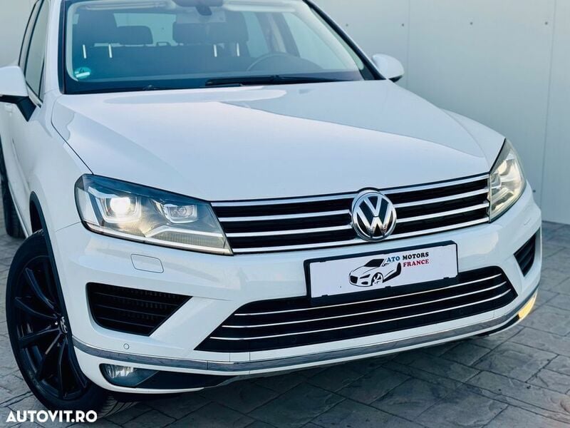 Alb Utilizat 2015 VW Touareg SUV | 15.590 EUR (Preț OK) - Imagine 1/4