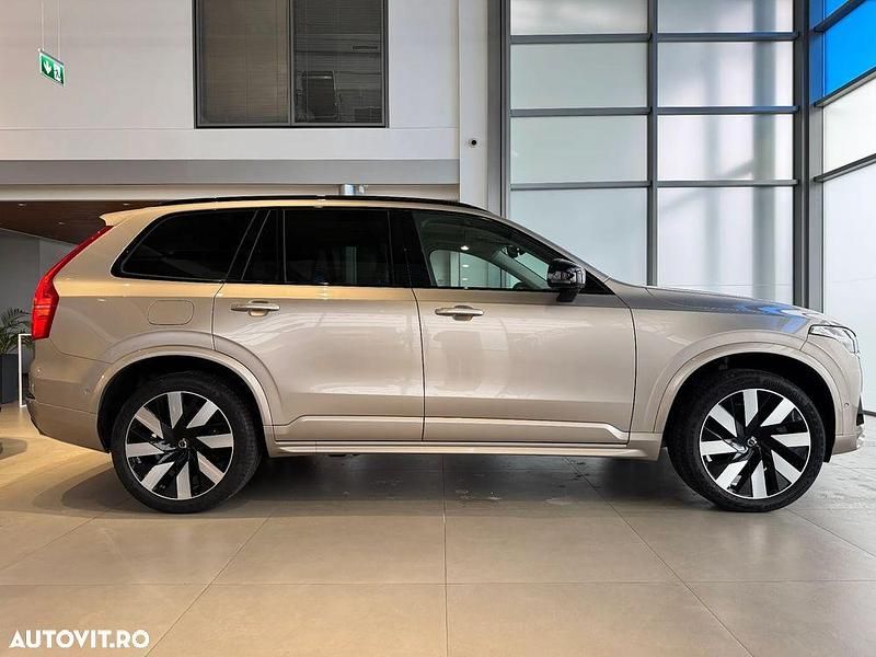 Second-hand Volvo XC90 Plus 455 CP (334 kW) 2023 Culoaregalbeuriu SUV