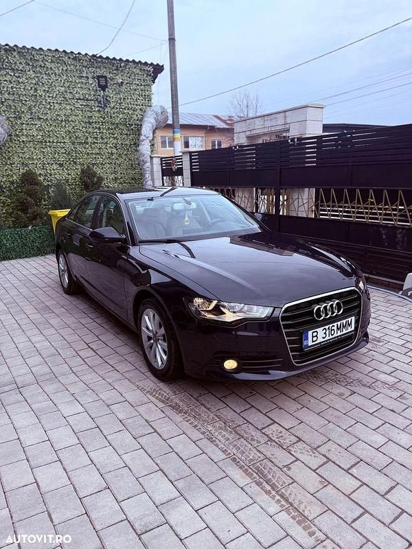 Second-hand Audi A6 313 CP (230 kW) 2013 Culoarealbastru Berlinǎ