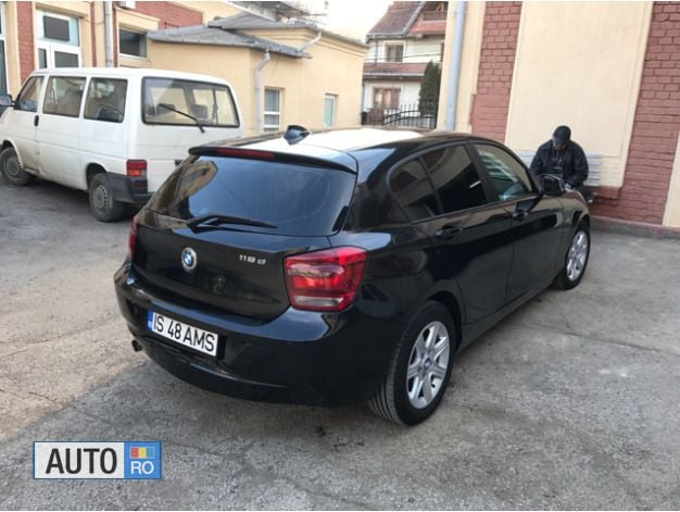 Negru Utilizat 2013 BMW 118 Hatchback | 12.000 EUR - Imagine 1/2