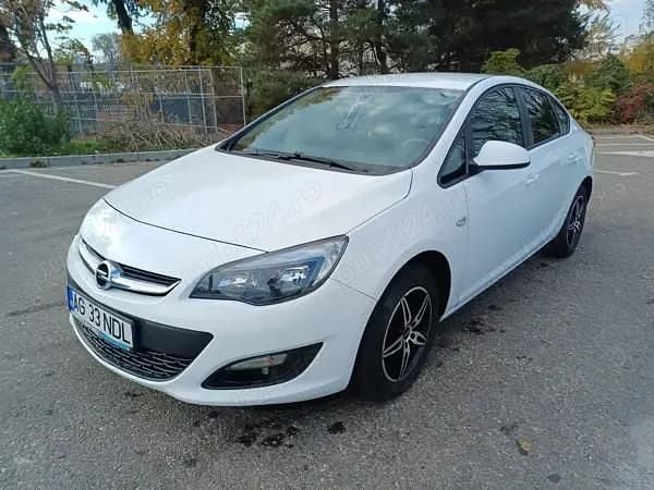 Alb Utilizat 2019 Opel Astra Berlinǎ | 8.599 EUR (Preț OK) - Imagine 1/4