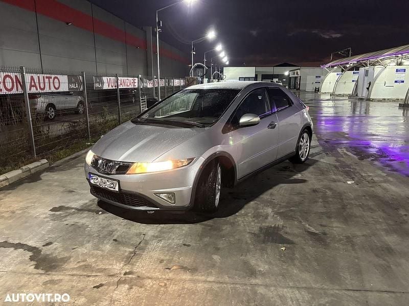 Culoaregri Utilizat 2010 Honda Civic Hatchback | 5.200 EUR (Preț OK) - Imagine 1/4