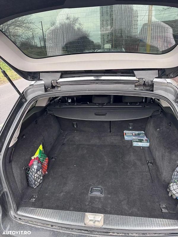 Second-hand Mercedes E220 170 CP (125 kW) 2012 Culoarenegru Break