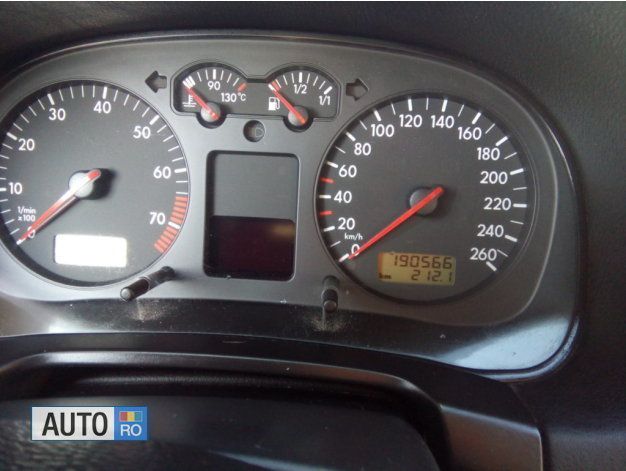 Second-hand VW Golf IV 90 CP (66 kW) 2001 Negru Break