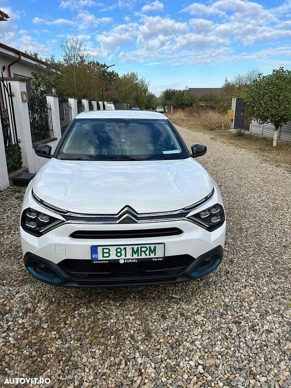 Second-hand Citroën e-C4 Feel 100 kW (136 CP) 2021 Culoarealb Berlinǎ
