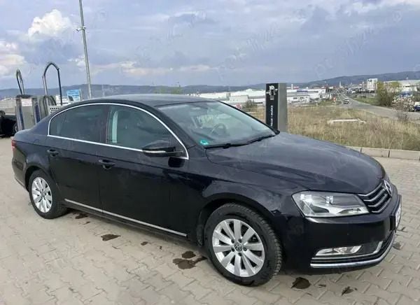 Utilizat 2012 VW Passat Berlinǎ | 5.400 EUR (Preț bun) - Imagine 1/4