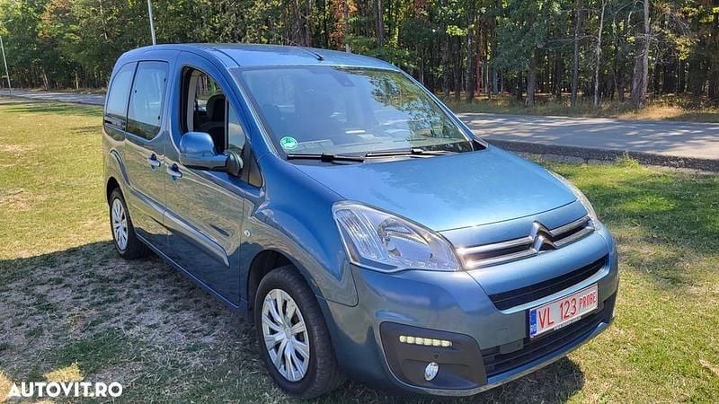 Albastru Utilizat 2017 Citroën Berlingo SELECTION Monovolum | 5.800 EUR (Preț OK) - Imagine 1/4