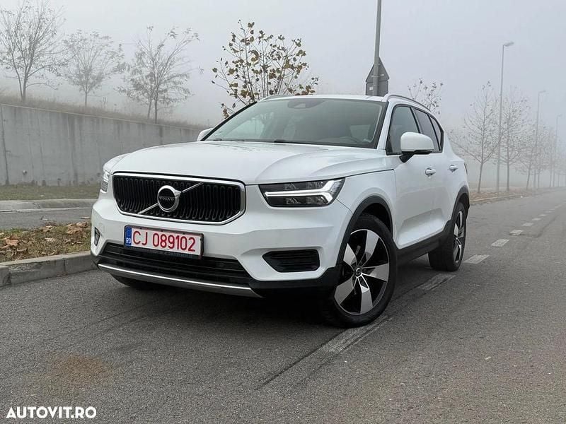 Culoarealb Utilizat 2018 Volvo XC40 Momentum SUV | 20.500 EUR (Preț OK) - Imagine 1/4