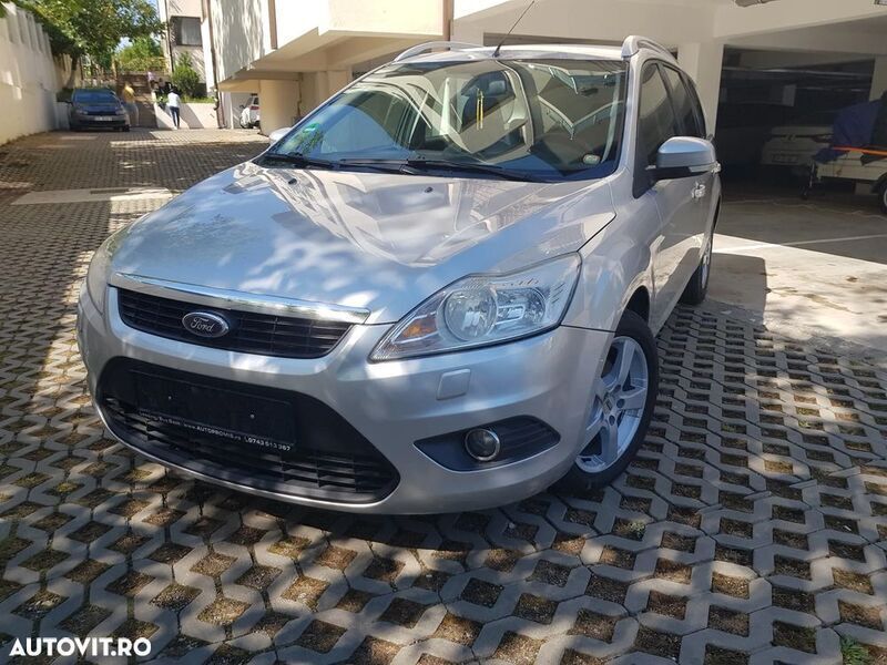 Gri Utilizat 2011 Ford Focus Style Break | 2.290 EUR (Preț OK) - Imagine 1/4