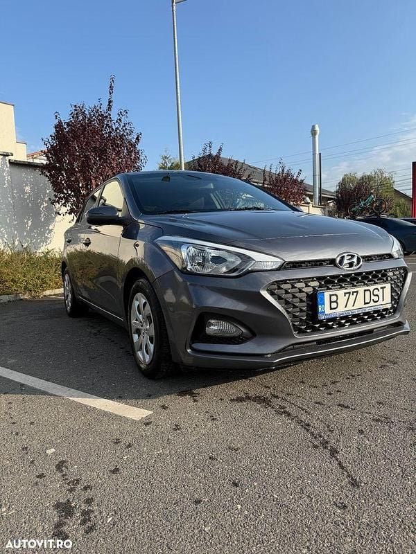 Culoaregri Utilizat 2018 Hyundai i20 Comfort | 8.750 EUR (Preț OK) - Imagine 1/4