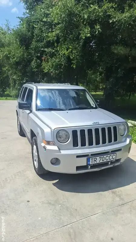 Utilizat 2010 Jeep Patriot SUV | 6.900 EUR - Imagine 1/4
