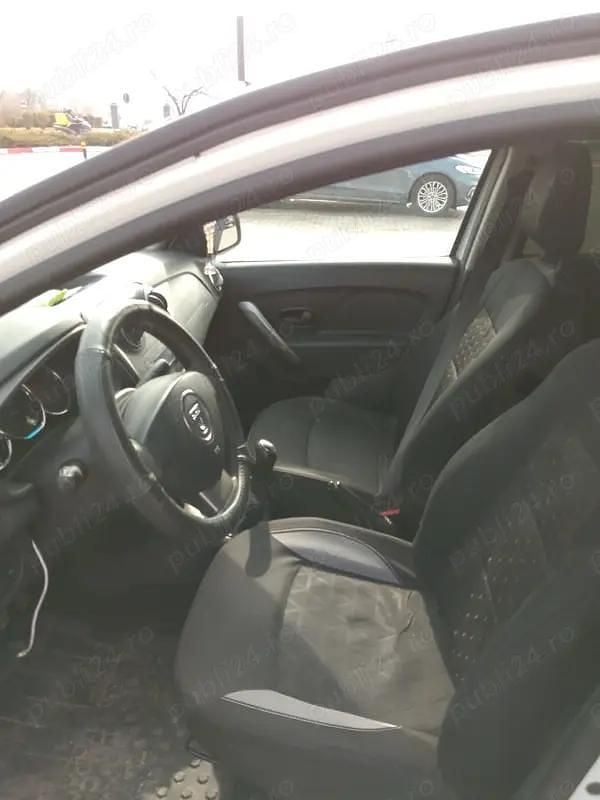 Second-hand Dacia Logan 90 CP (66 kW) 2016 Berlinǎ