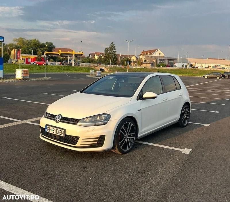 Alb Utilizat 2015 VW Golf VII GTD | 10.999 EUR (Preț bun) - Imagine 1/4