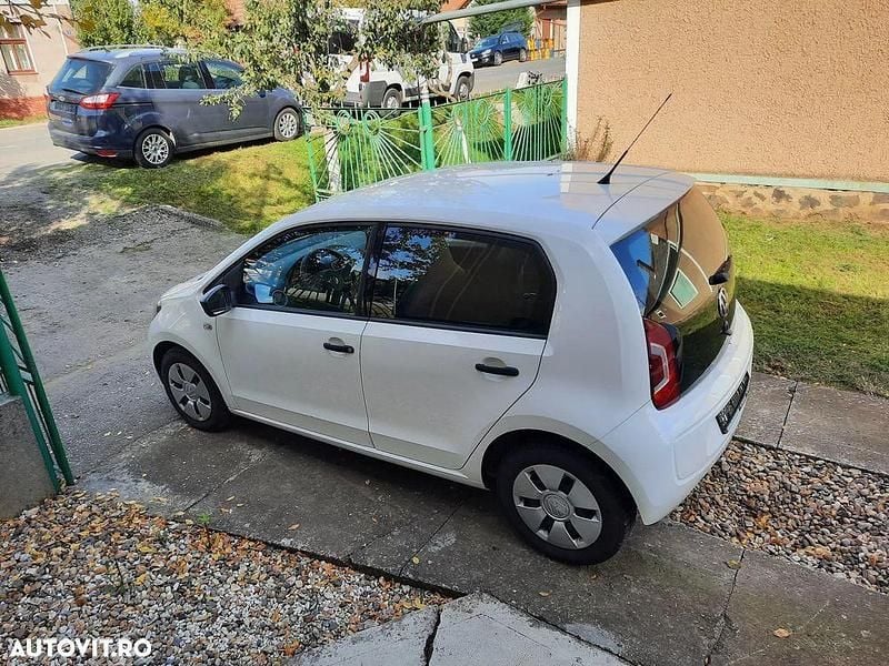 Second-hand VW up! Move 75 CP (55 kW) 2013 Culoarealb Hatchback
