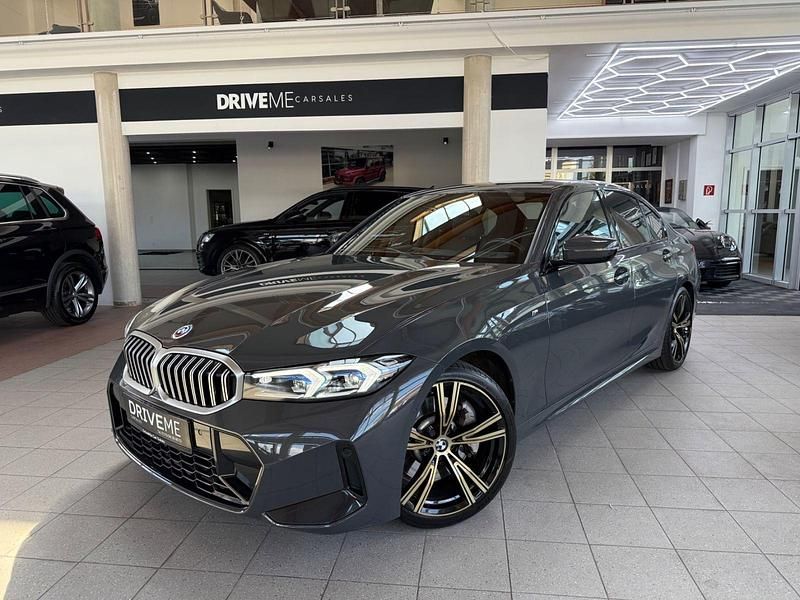 Utilizat 2022 BMW 330 M Sport | 46.972 EUR (Scump) - Imagine 1/1
