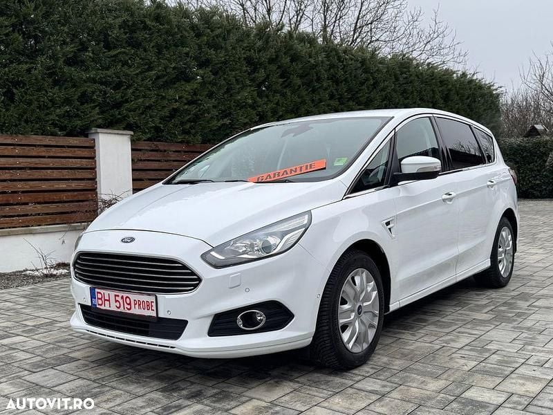Second-hand Ford S-MAX Titanium 150 CP (110 kW) 2018 Culoarealb Monovolum