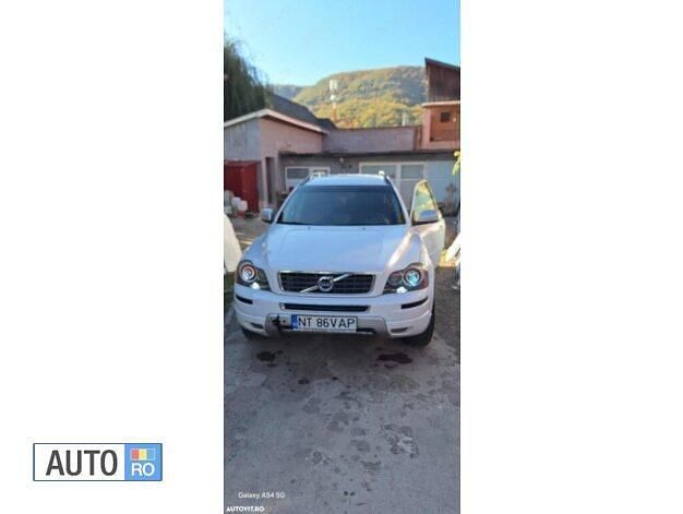 Alb Utilizat 2011 Volvo XC90 SUV | 13.500 EUR (Scump) - Imagine 1/4