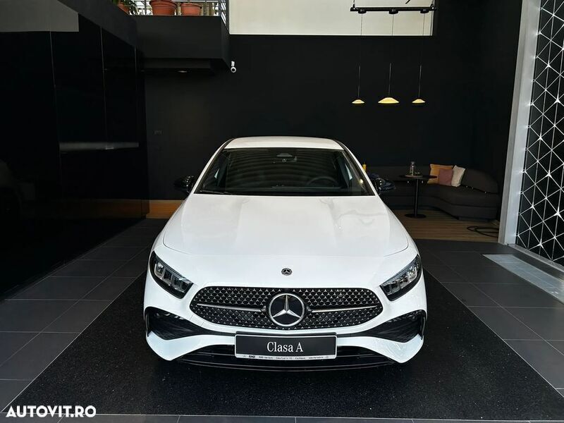 Alb Utilizat 2024 Mercedes A220 AMG line Hatchback | 47.000 EUR - Imagine 1/4