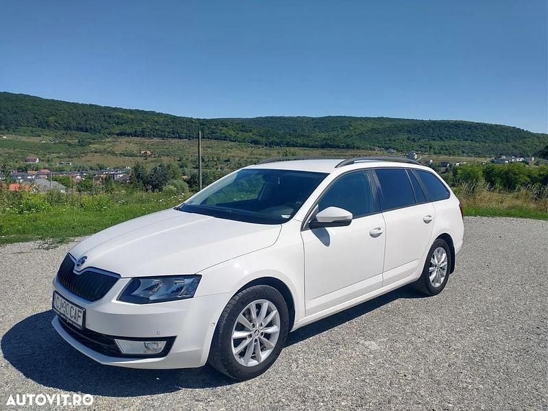 Culoarealb Utilizat 2015 Skoda Octavia Style Break | 9.600 EUR (Preț OK) - Imagine 1/4