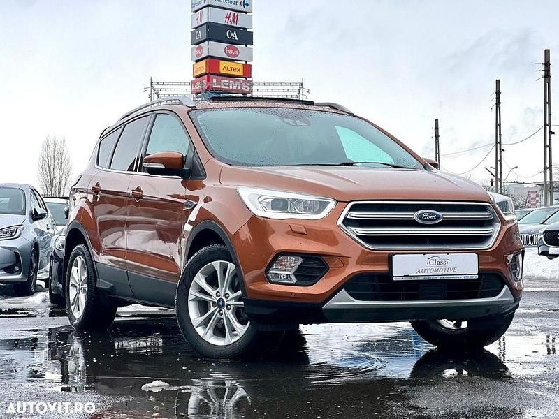 Second-hand Ford Kuga 175 CP (128 kW) 2018 Culoaremaro SUV