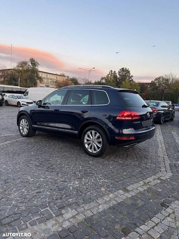 Second-hand VW Touareg 245 CP (180 kW) 2012 Culoarealbastru SUV