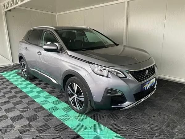 Gri Utilizat 2020 Peugeot 3008 SUV | 13.750 EUR (Preț bun) - Imagine 1/4