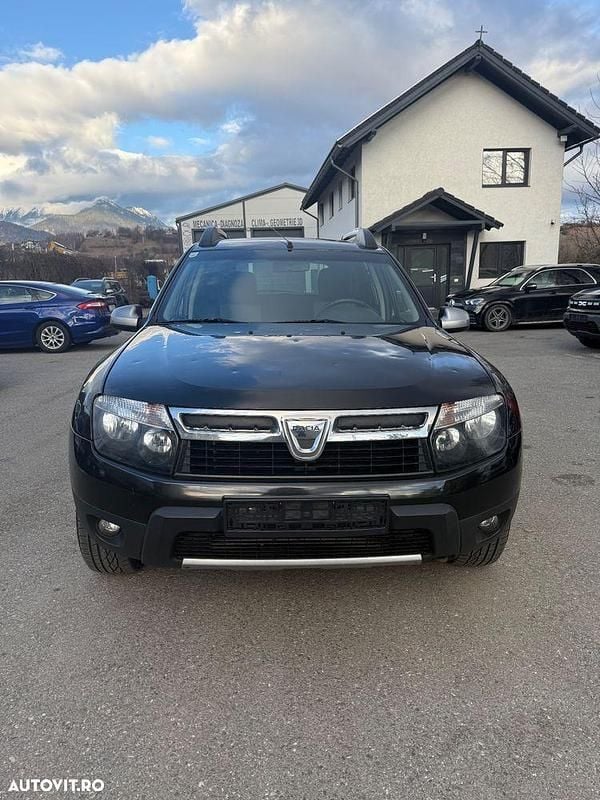 Second-hand Dacia Duster Lauréate 110 CP (80 kW) 2013 Culoarenegru SUV