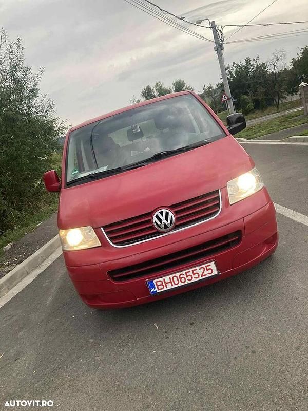 Culoarerosu Utilizat 2007 VW T5 Comfortline Van | 5.500 EUR (Super Preț) - Imagine 1/4