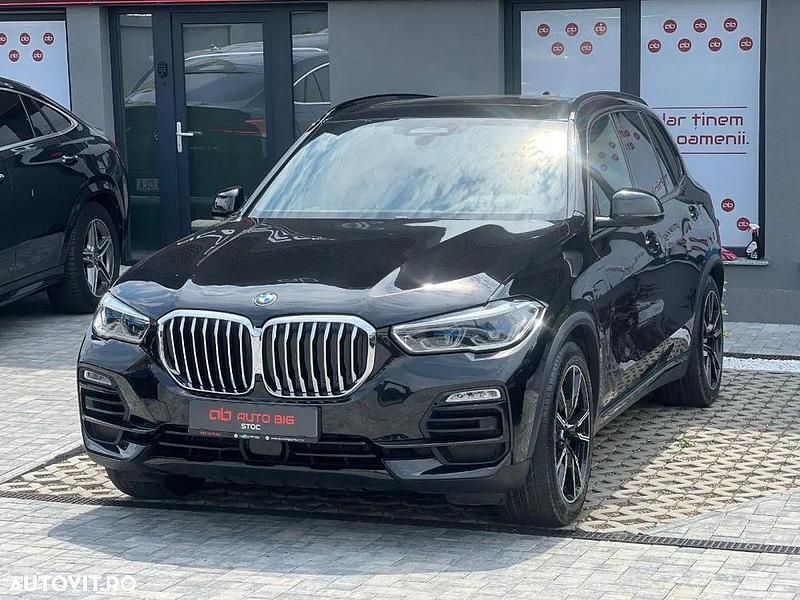 Culoarenegru Utilizat 2021 BMW X5 SUV | 46.700 EUR (Preț bun) - Imagine 1/4
