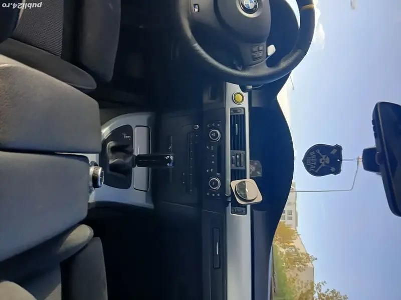 Second-hand BMW 330 300 CP (220 kW) 2010 Berlinǎ