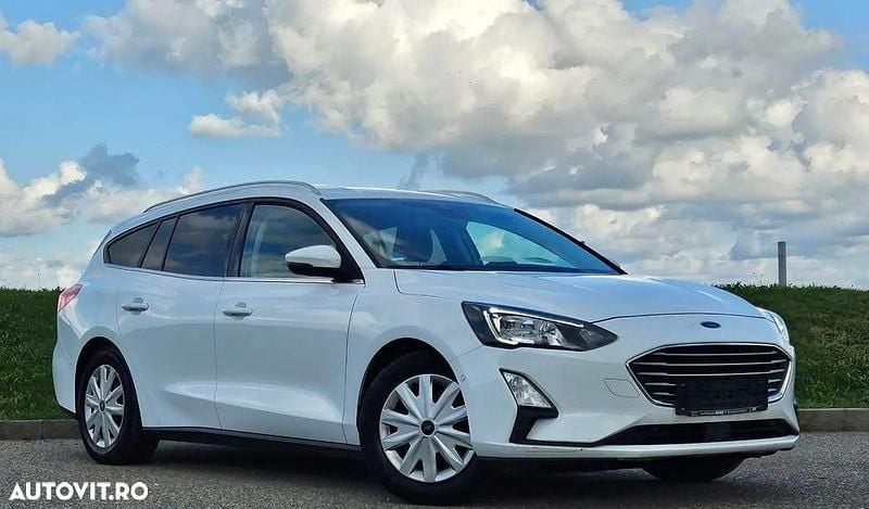Culoarealb Utilizat 2020 Ford Focus Cool & Connect Break | 7.990 EUR (Preț bun) - Imagine 1/4