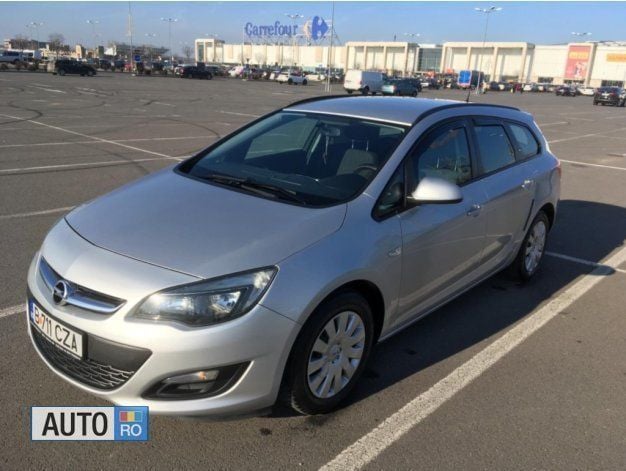 Second-hand Opel Astra 90 CP (66 kW) 2013 Gri Break