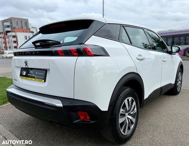 Second-hand Peugeot 2008 Active 100 CP (73 kW) 2020 Culoarealb SUV